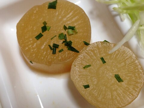 乾燥わけぎで彩り(*^^*)大根の煮物☆